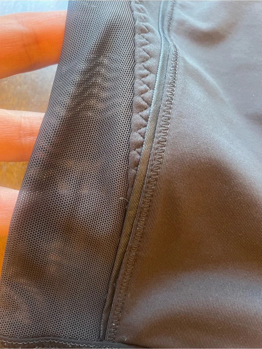 Lululemon Pace Rival Crop Leggings Black Size 6 Mesh Pockets *Paint Stains
